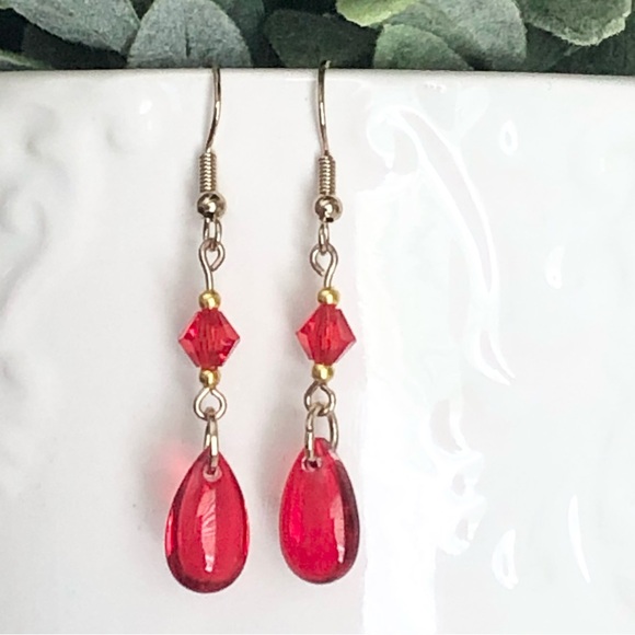 New Blood Red Crimson Dangle Drop Glass Teardrop Earrings Faceted Bicone Beads - Picture 4 of 11